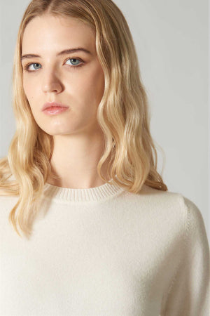 Girocollo in Maglia Rasata in Puro Cashmere Latte