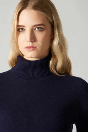 Dolcevita in Maglia Rasata in Puro Cashmere Notte