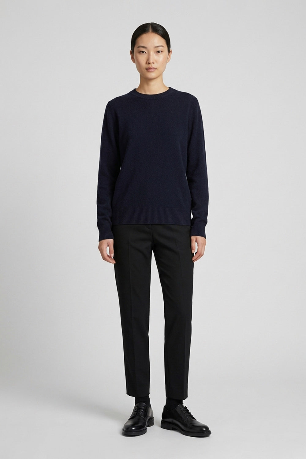 Midnight Blue Pure Cashmere Crew Neck Sweater in Plain Stitch