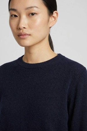 Midnight Blue Pure Cashmere Crew Neck Sweater in Plain Stitch