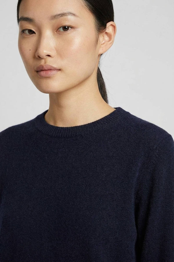 Midnight Blue Pure Cashmere Crew Neck Sweater in Plain Stitch