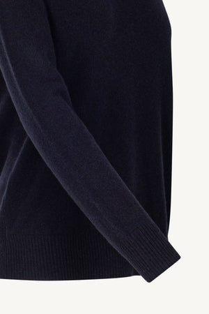 Midnight Blue Pure Cashmere Crew Neck Sweater in Plain Stitch