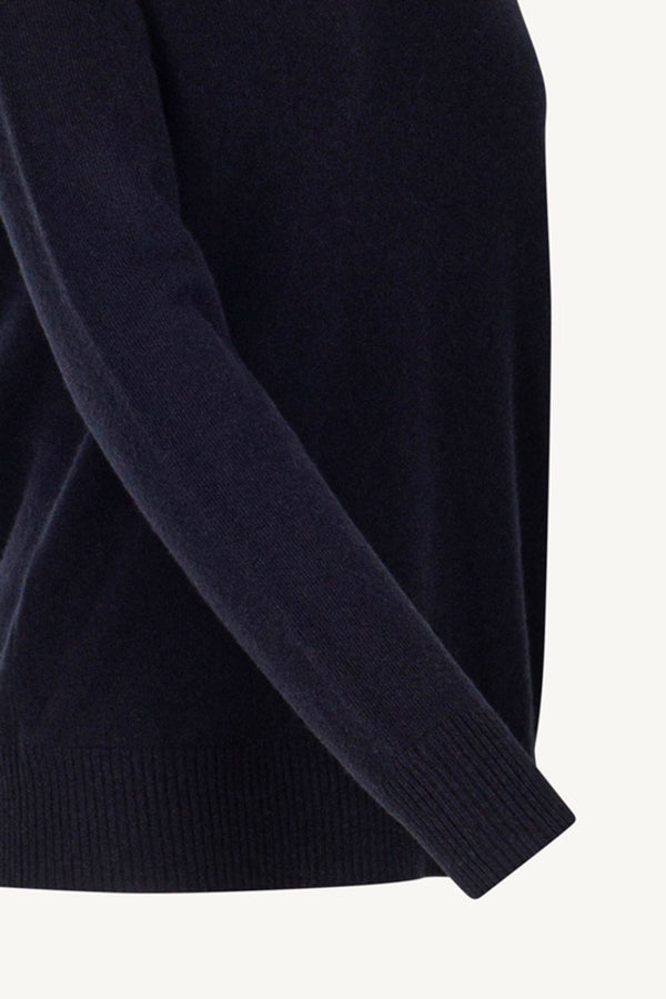 Midnight Blue Pure Cashmere Crew Neck Sweater in Plain Stitch