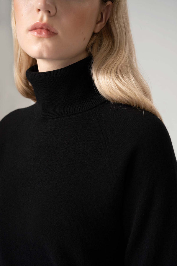 Dolcevita Manica Raglan in Puro Cashmere Nero