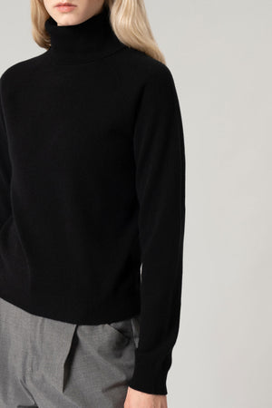 Dolcevita Manica Raglan in Puro Cashmere Nero