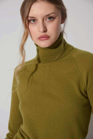Olive Green Pure Cashmere Turtleneck Sweater with Raglan Sleeves