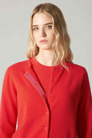 Cardigan Girocollo con gros-grain in Puro Cashmere Bitter