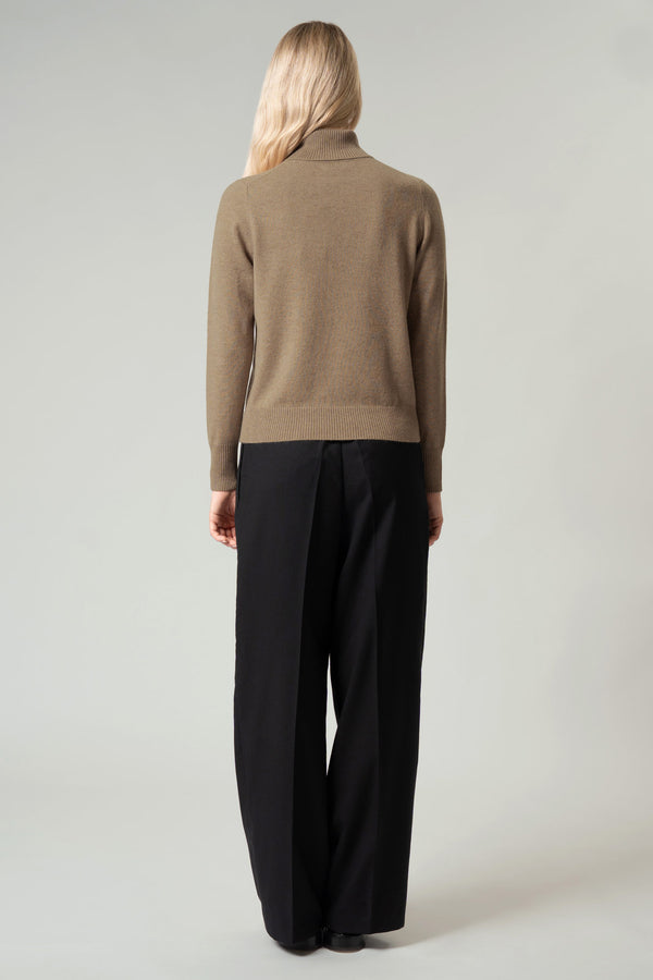 Dolcevita con Spacchetto in Puro Cashmere Dune