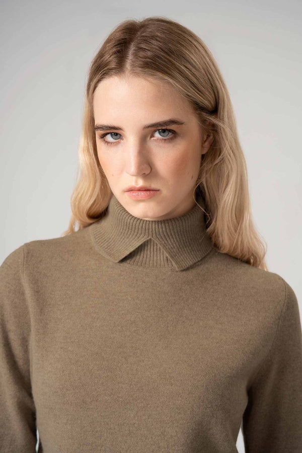 Dolcevita con Spacchetto in Puro Cashmere Dune