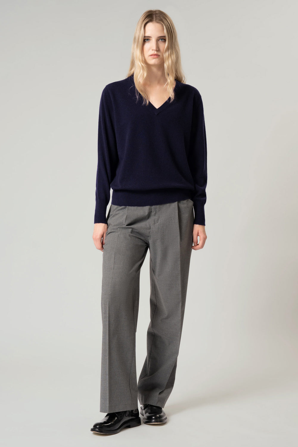Pullover Scollo a V in Puro Cashmere Notte