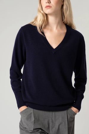 Pullover Scollo a V in Puro Cashmere Notte