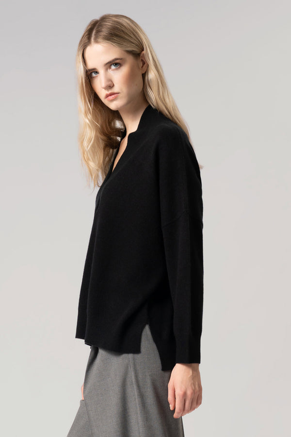 Maglia Over Collo a Scialle in Puro Cashmere Nero