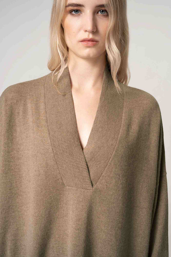 Maglia Over Collo a Scialle in Puro Cashmere Dune