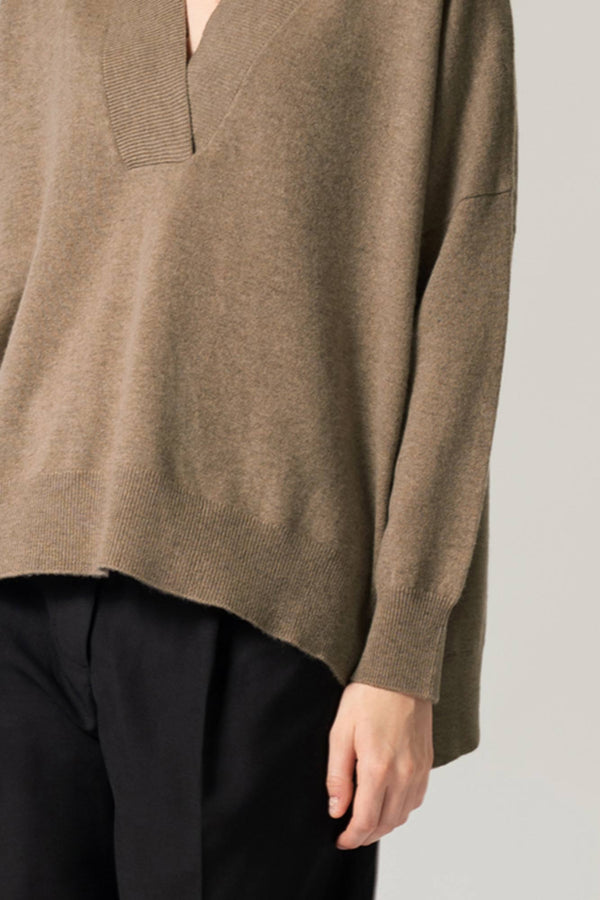 Maglia Over Collo a Scialle in Puro Cashmere Dune