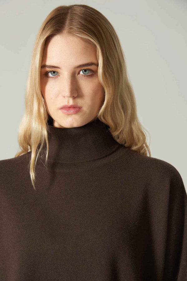 Dolcevita Over in Puro Cashmere Mocha