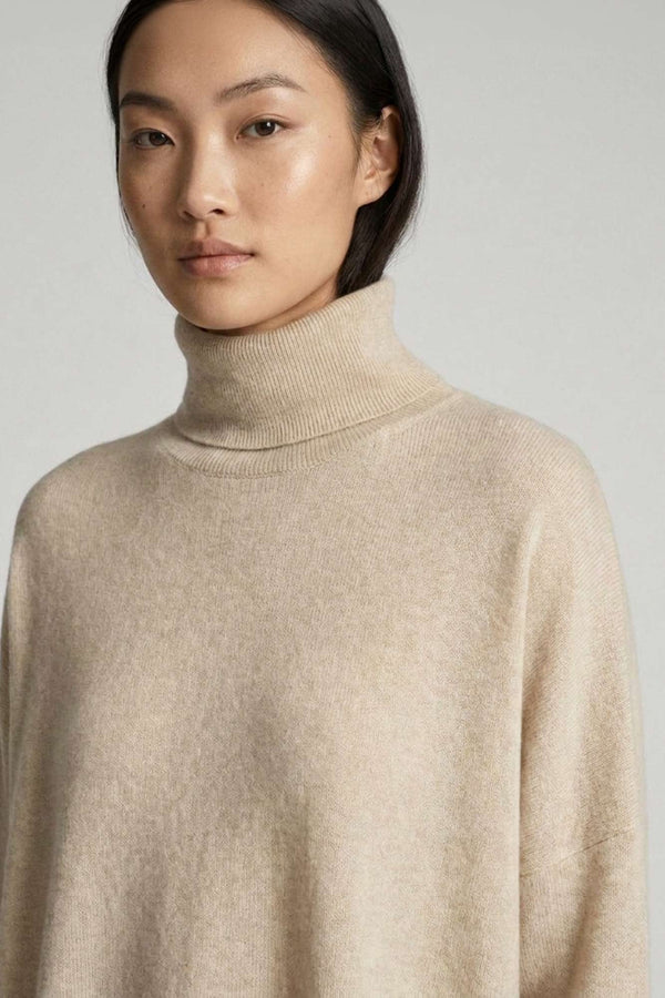 Dolcevita Over in Puro Cashmere Avena