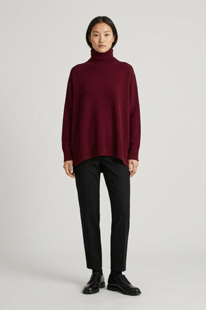 Dolcevita Over in Puro Cashmere Melograno