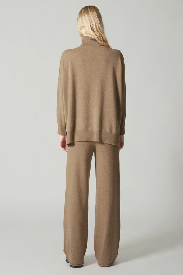 Dolcevita Over in Puro Cashmere Dune