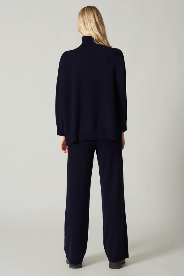 Dolcevita Over in Puro Cashmere Notte