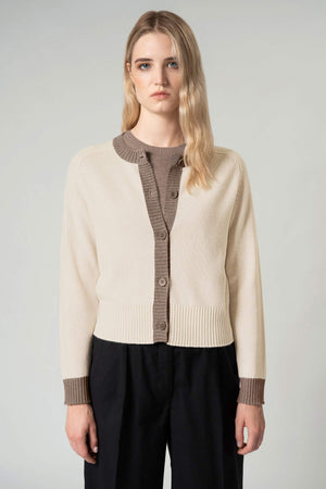 Cardigan con Bordi a Contrasto in Puro Cashmere Latte
