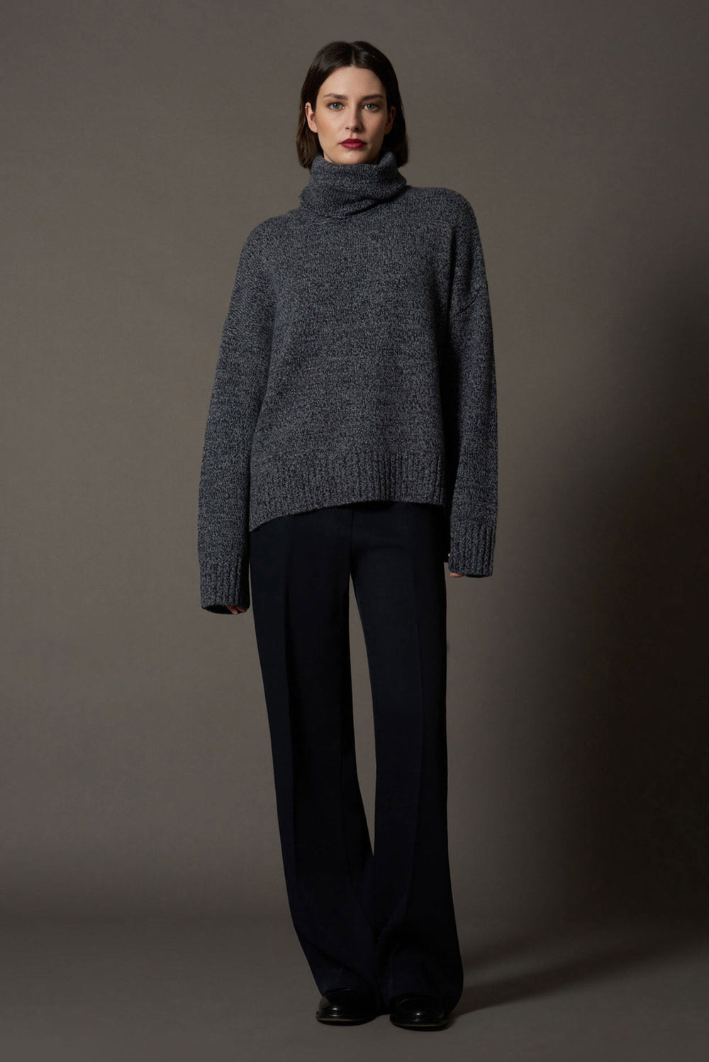 Maglia 8 fili con Collo ad Anello in Puro Cashmere Moulinè Notte