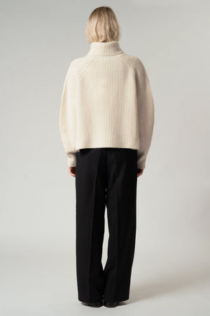 Dolcevita a Costa Inglese in Puro Cashmere Latte