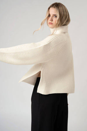 Dolcevita a Costa Inglese in Puro Cashmere Latte