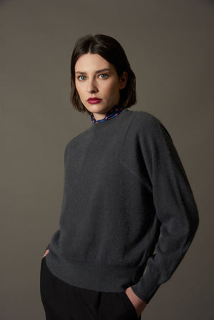 Girocollo Maniche Squadrate in Puro Cashmere Spazzolato Ardesia