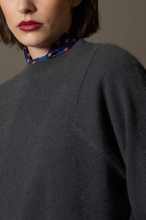 Girocollo Maniche Squadrate in Puro Cashmere Spazzolato Ardesia