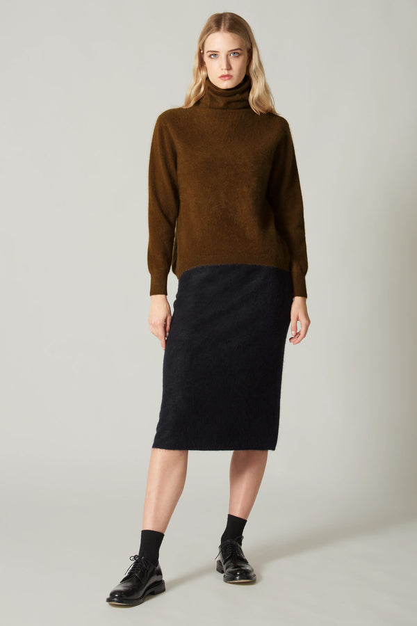 Maglia a Collo Alto in Puro Cashmere Spazzolato Latte