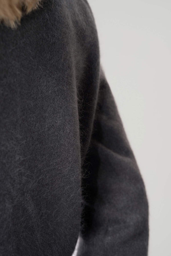 Cardigan Scollo a V in Puro Cashmere Spazzolato Ardesia