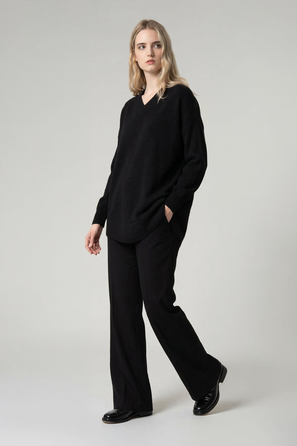 Maglia Scollo a V Svasata in Puro Cashmere Nero