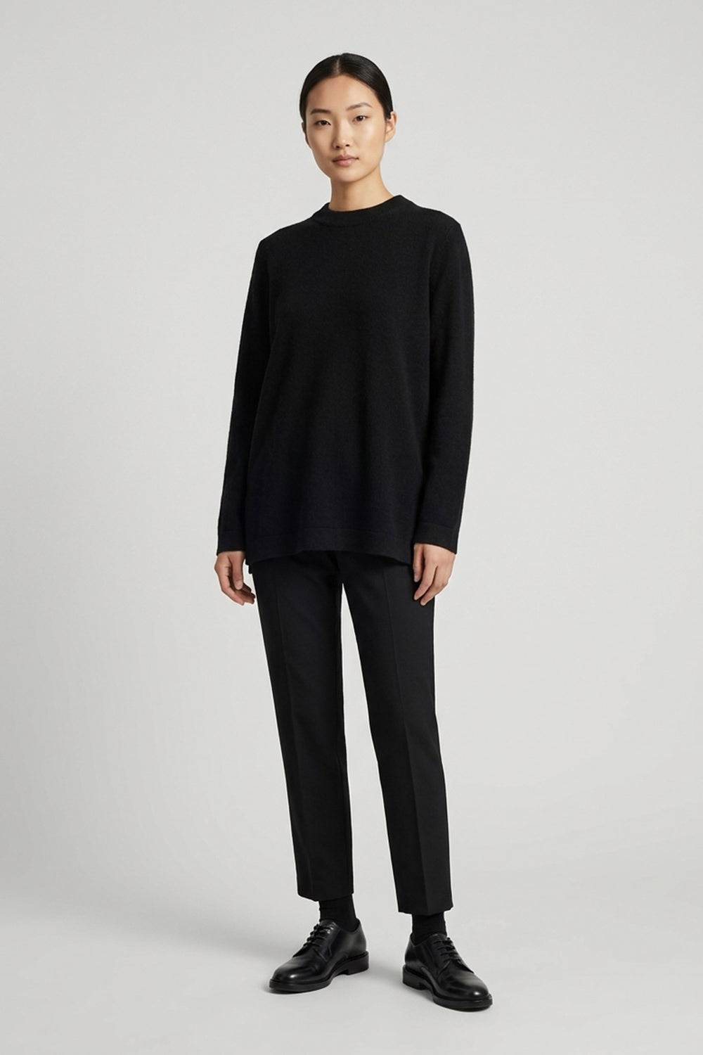 Black Pure Cashmere Crew Neck Sweater with side Slits