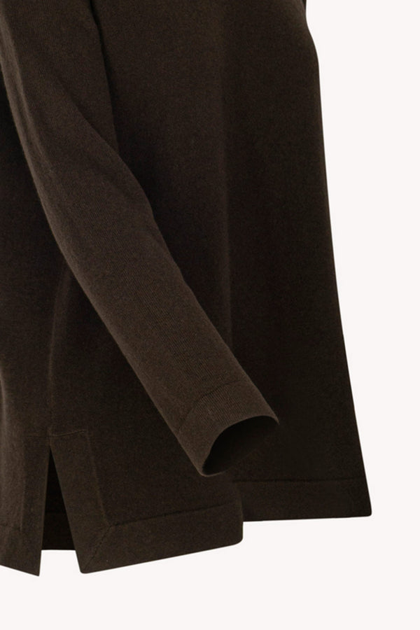 Mocha Pure Cashmere Crew Neck Sweater with side Slits