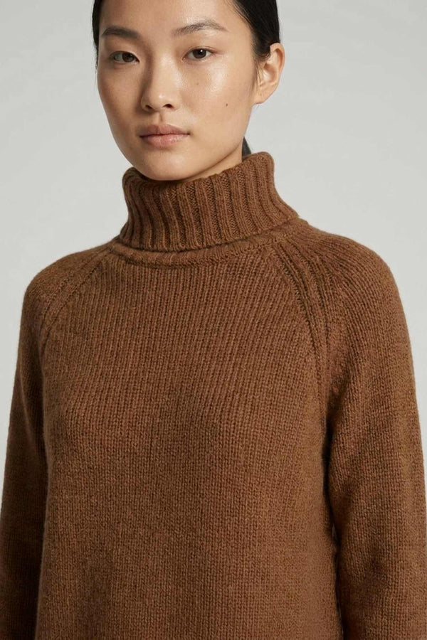 Terracotta Pure Cashmere 10-Ply Turtleneck with Raglan Sleeves