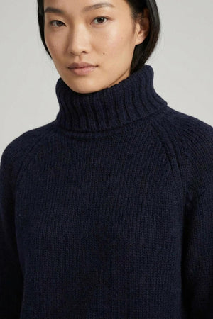 Dolcevita Manica Raglan 10 Fili in Puro Cashmere Notte