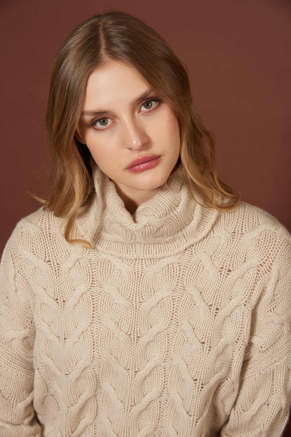 Dolcevita a Trecce 12 Fili in Puro Cashmere Avena