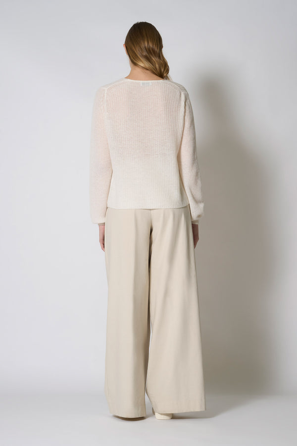 Maglia Scollo a V Costa Inglese in Puro Cashmere Bianco Latte