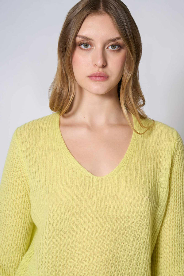 Maglia Scollo a V Costa Inglese in Puro Cashmere Giallo