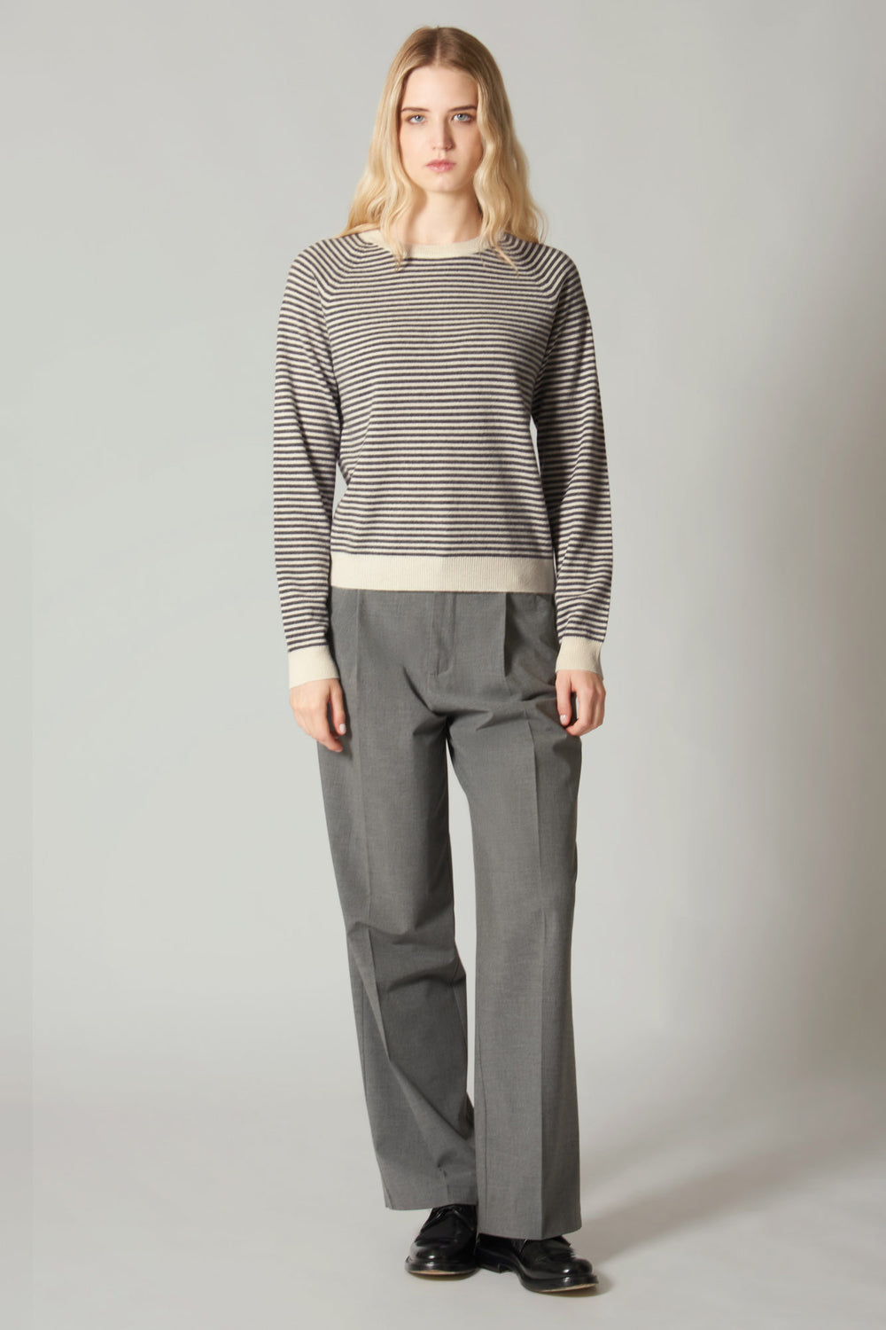 Girocollo a Righe in Puro Cashmere Latte-Flanella