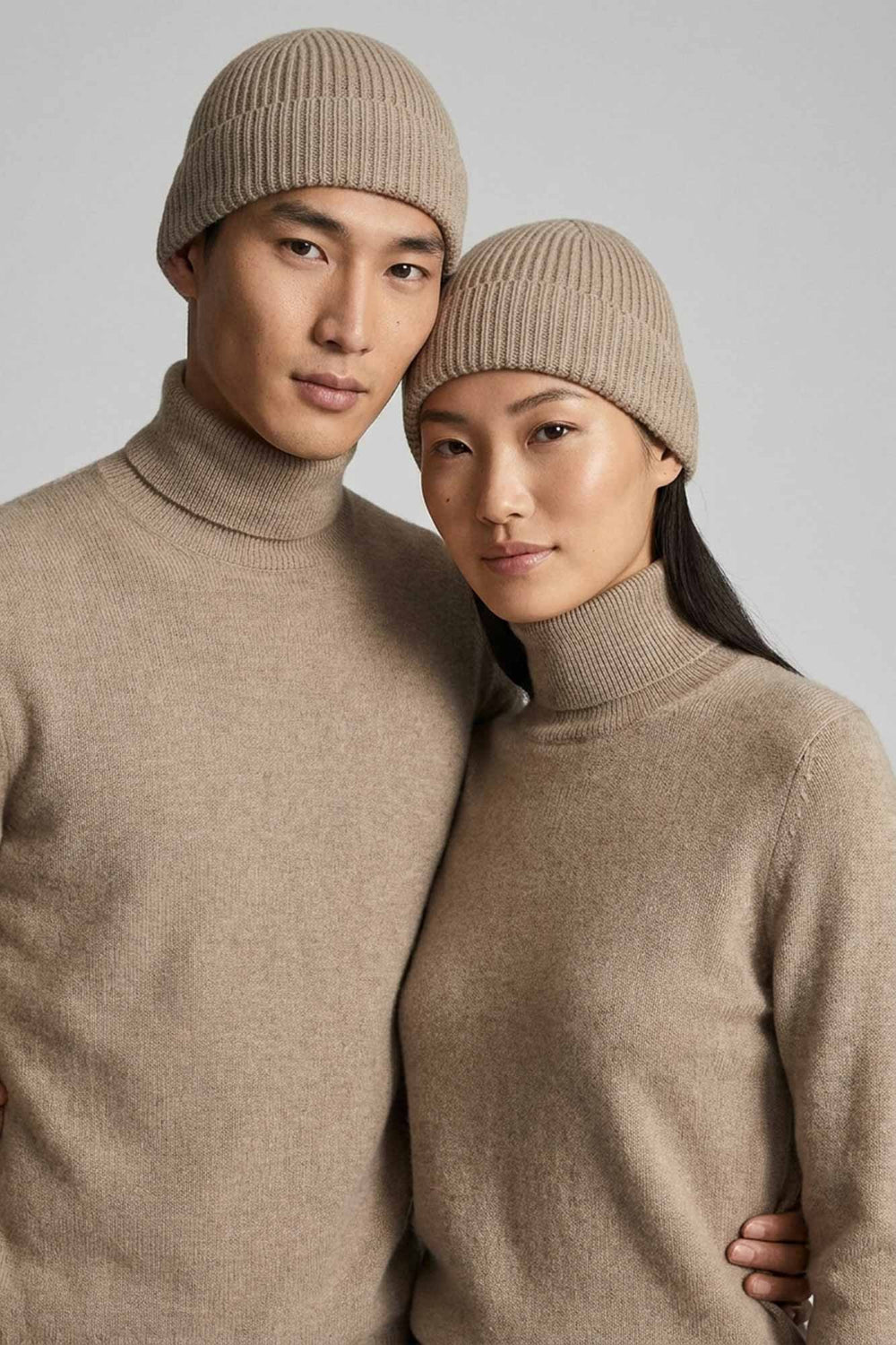 Berretto Corto Unisex a Coste in Puro Cashmere Dune