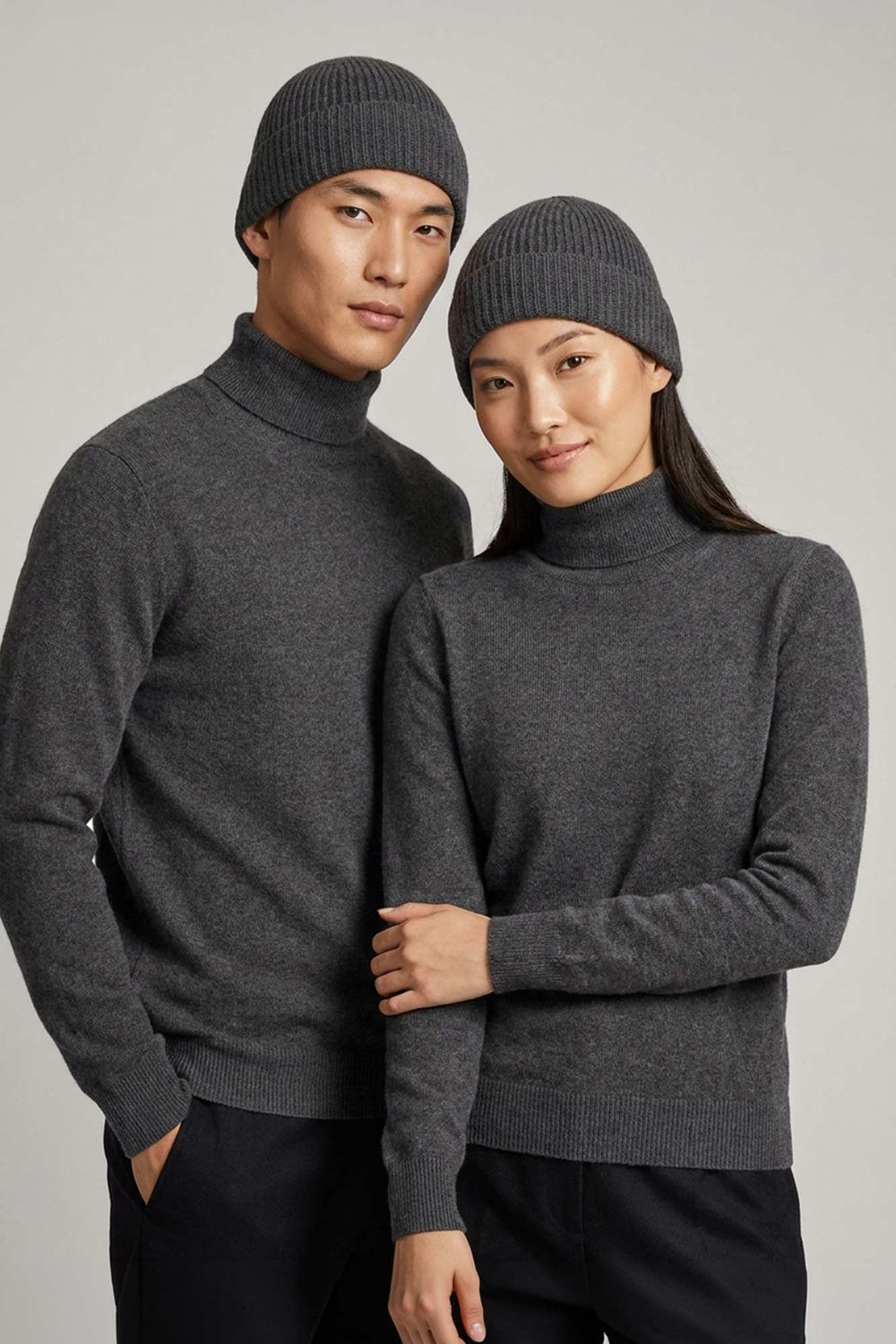 Berretto Lungo Unisex a Coste in Puro Cashmere Antracite