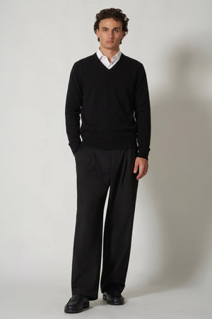 Black Pure Cashmere V-Neck Pullover