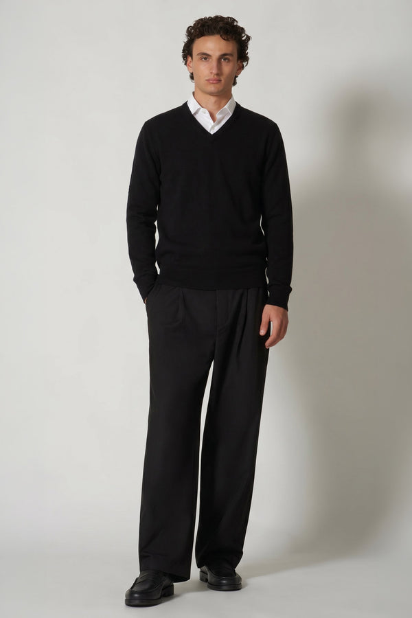 Black Pure Cashmere V-Neck Pullover