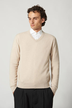 Maglia Scollo a V in Puro Cashmere Avena