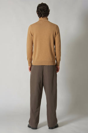 Camel Pure Cashmere Turtleneck Pullover
