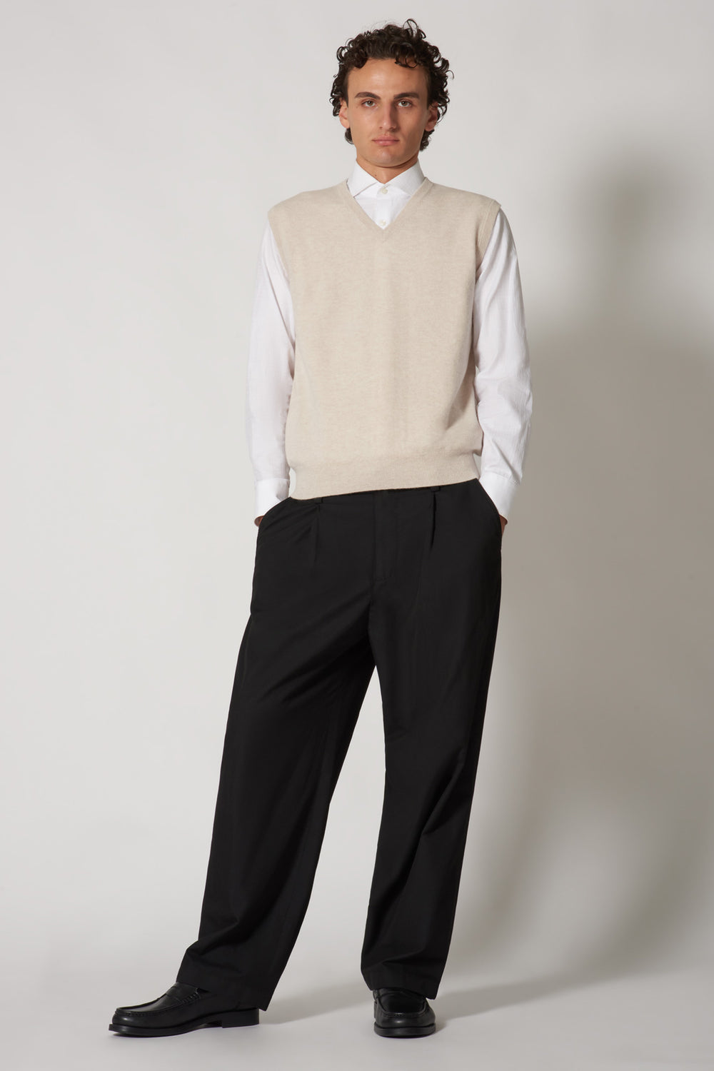 Gilet Scollo a V in Puro Cashmere Avena