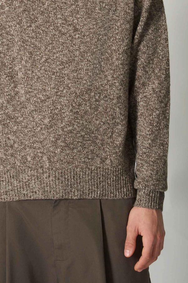 Dolcevita in Filato Bottonato in Puro Cashmere Corteccia