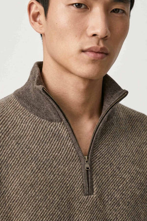 Lupetto Mezza Zip Jacquard in Puro Cashmere Corteccia